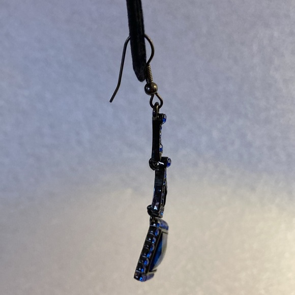 NWOT - Melanie Lyne Midnight Blue Crystal French Hook Dangle Earrings - Picture 9 of 10